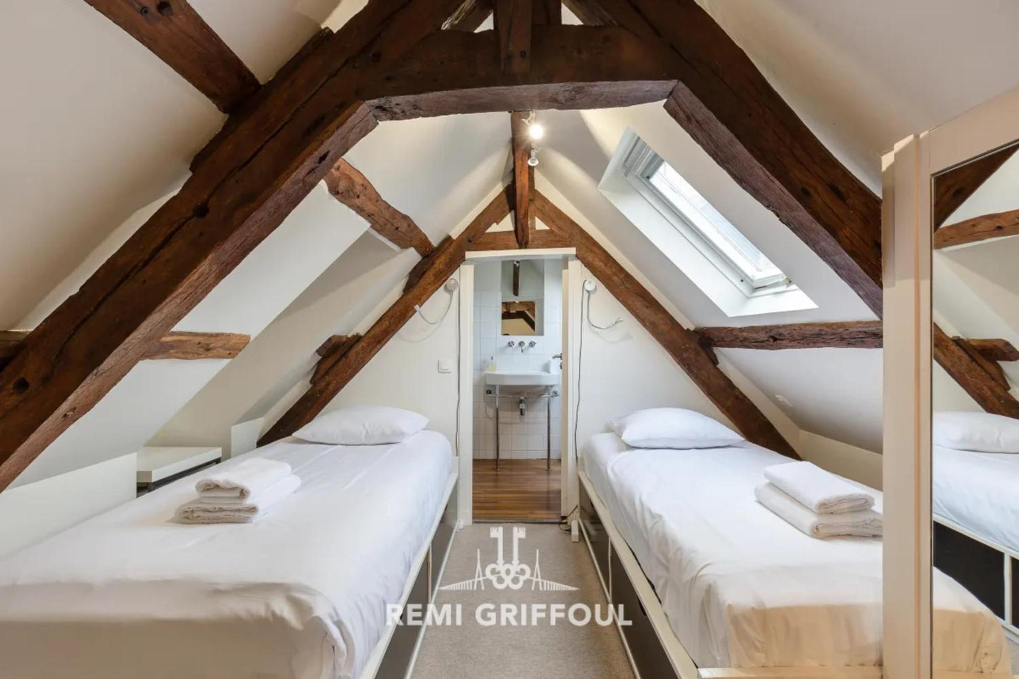 L'Escalier D'H - Duplex 3 In The City Center - Normand Charm - Family Stay Онфлёр Экстерьер фото