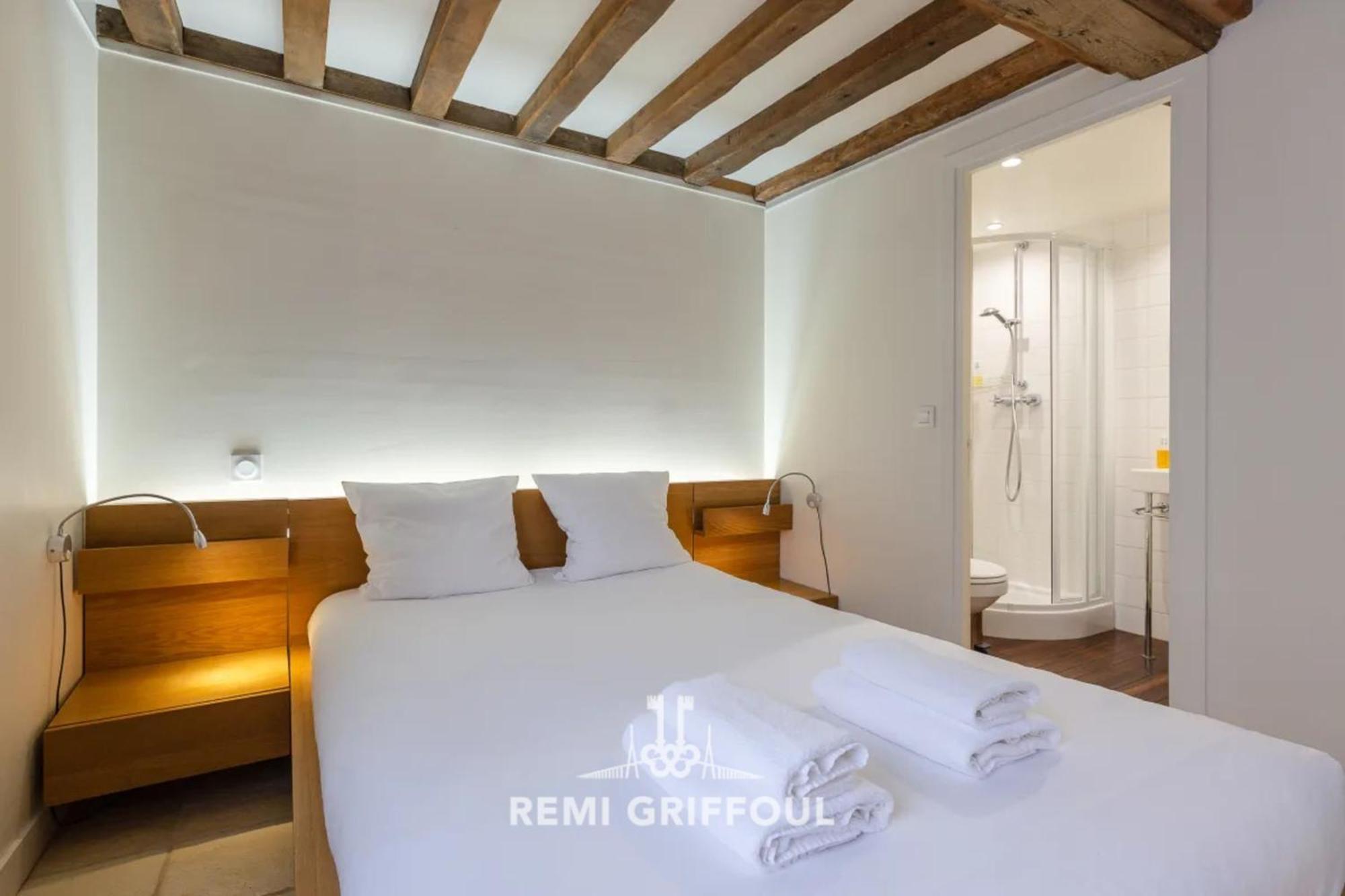 L'Escalier D'H - Duplex 3 In The City Center - Normand Charm - Family Stay Онфлёр Экстерьер фото